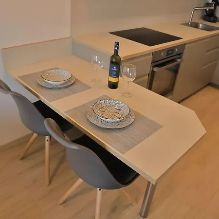 Luxury 2 Nr4 By Bratislavatrip Apartamento *