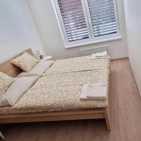 Luxury 2 Nr4 By Bratislavatrip דירה *
